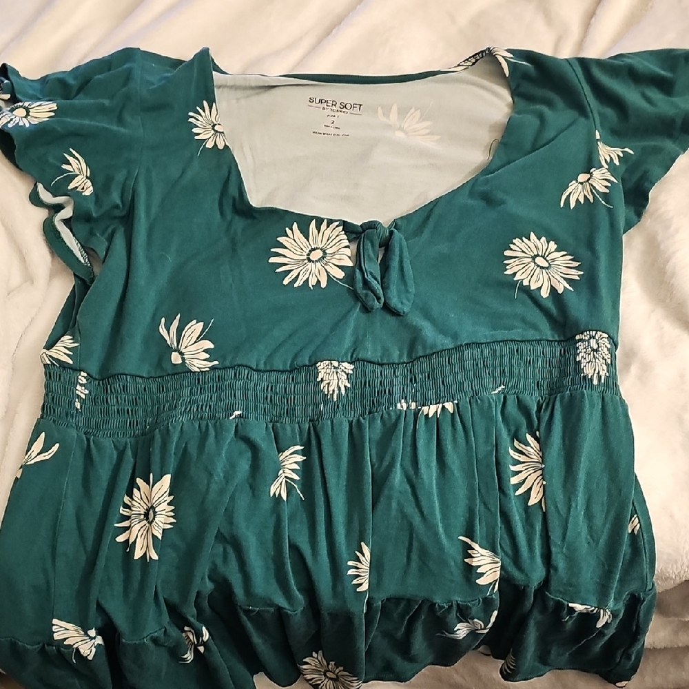 Torrid Size 2 Floral Green Women's Top